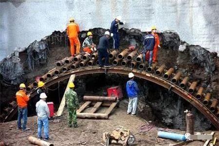 合肥隧道钢花管支护案例